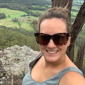 Meet your Posher, Carmen